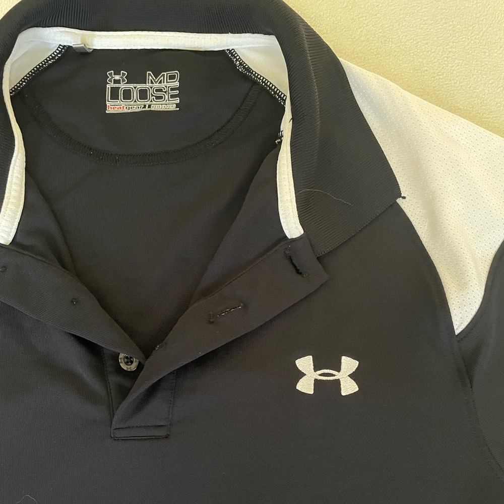 Medium Under Armor Golf Shirt